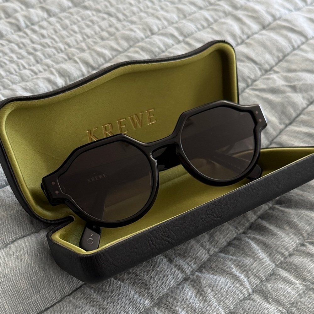 KREWE Astor Black Sunglasses